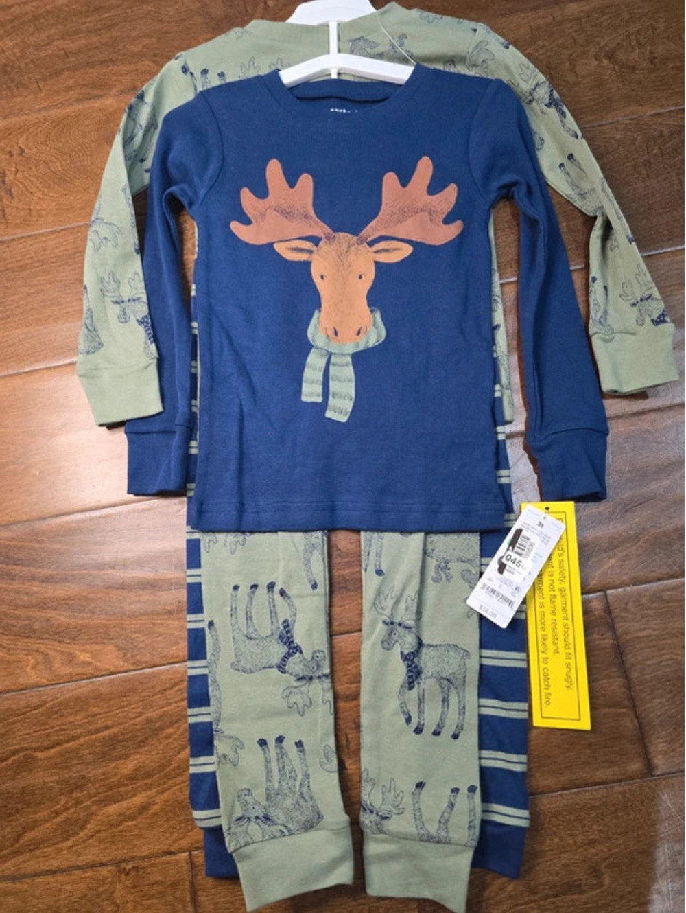 3t brand new pajamas from carter's item 456G7